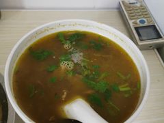 牛肉汤-黄阿姨锅贴大王(万航渡路店)