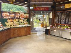 -湘力力小院·鱼汤泡饭(枫林路店)