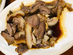 特色卤肉-万春卤菜(天乡后街步行街店)
