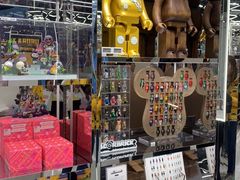 -泡泡玛特POPMART(侨福芳草地店)