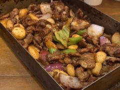 -老东镇啤酒屋海鲜加工·蒸汽海鲜·海鲜烧烤(台东店)