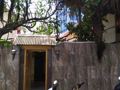 -Sala Thai Restaurant
