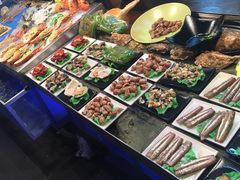 -六合夜市