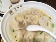 刀鱼馄饨-老半斋(福州路店)
