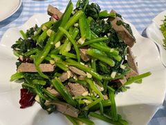 羊肝拌菠菜-多伦诺尔莜面庄