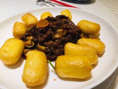 脆皮鲜奶拼蚝油牛肉-和记小菜(大宁店)