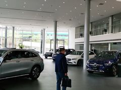 -北京鹏龙大道奔驰4S店(纪家庙店)