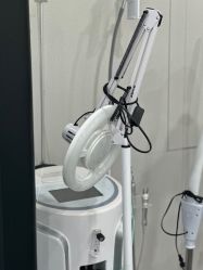 -苗方清颜专业祛痘·皮肤管理