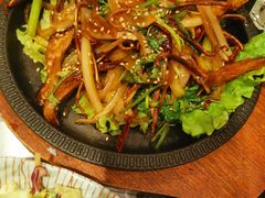 -臻牛烤肉