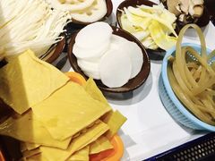 -周幺妹重庆老火锅(银泰城总店)