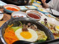 -明洞阿姨·韩式酱蟹烤肉·创意料理(三元桥店)