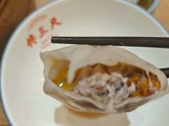 -馋三尺蟹粉小笼(人民广场店)