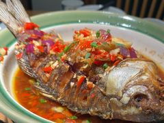 香酥大鲫鱼-费大厨辣椒炒肉(泊富店)