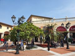 -佛罗伦萨小镇广佛名品奥特莱斯(疏港路店)