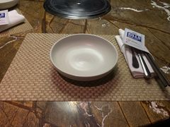 餐具摆设-山港凯悦酒店·BEBA海滩烧烤餐厅酒吧