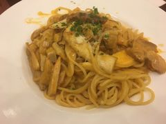 -玛格萝妮比萨屋(四平店)