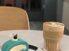 -ADO KAFE(大学城店)