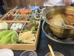 -娜姐鲜牛肉串串火锅(藏龙岛店)