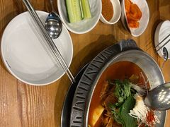 -喇喇排骨火锅·传统韩式脊骨汤(望京西园总店)