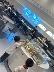 -MINI MARS 移动的空间站乐园·餐饮·派对(浦东金桥店)