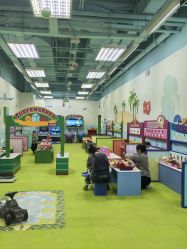 -莫莉幻想儿童乐园(青岛金茂湾店)