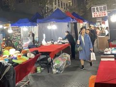 -吴山路夜市