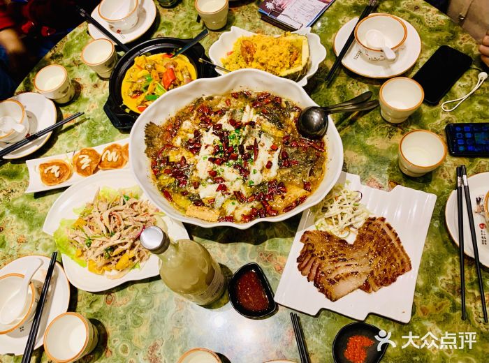 凯荟·不止酸菜鱼(广州鸿德国际店)碳烧猪颈肉图片