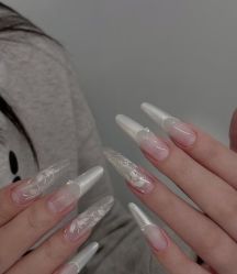 -赢韵美甲美睫瑞士净斑中心