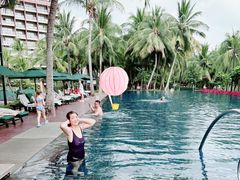 -三亚湾海居铂尔曼度假酒店