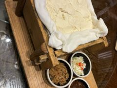 -唐山宴百姓府邸院落中餐