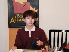 -深圳富苑皇冠假日套房酒店