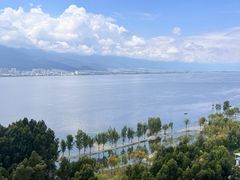 -大理洱海龙湾假日酒店