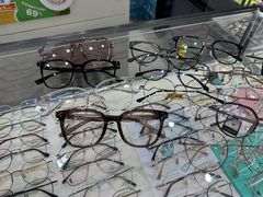 -三叶眼镜城(八佰伴店)
