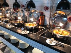 自助取餐区-昆山琶拉帝诗酒店·河畔咖啡厅Riverside Cafe