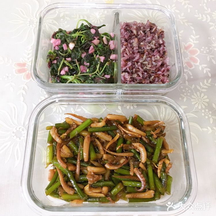 夏日时蔬来一份-蒜泥炒红苋菜！