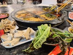 -邓莽子老火锅(中兴路总店)