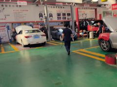 -路路通百辰汽车服务连锁(三合店)