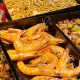 真不愧是青岛必打卡海鲜戳子肉店 家里人也是边吃边夸呀…