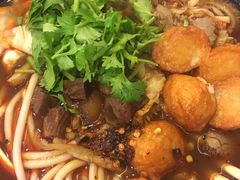 香辣牛杂粉粉-鑫花溪牛肉米粉(文星广场店)