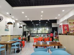 大堂-老何家后安粉·糟粕醋海鲜火锅(三亚湾椰梦长廊店)