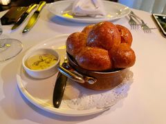 餐前面包-壳里西餐厅Coquille Seafood Bistro(蒙自路店)