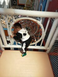 -爱婴室(上海浦建路店)