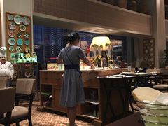 -香格里拉鱼跃地中海西餐厅·牛排披萨
