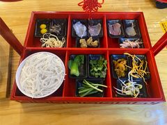 -勺子米线·云南传统小吃市集(四方街店)