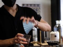 -Metal hands·铁手咖啡