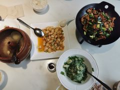 -怡得饭庄·30年老店·宋大妈昆明菜