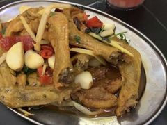 -周良天山牛杂城(天山路总店)