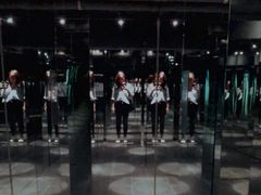 -穹六人间 people 6(岳阳路店)