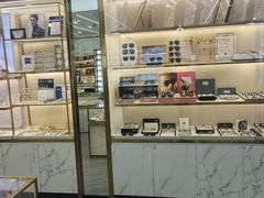 -世纪大明眼镜·林德伯格·蔡司官方授权店(武昌旗舰店)