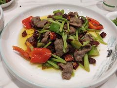 -犇逸·乐山跷脚牛肉·四川现炒(览海店)